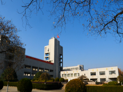 校園環(huán)境